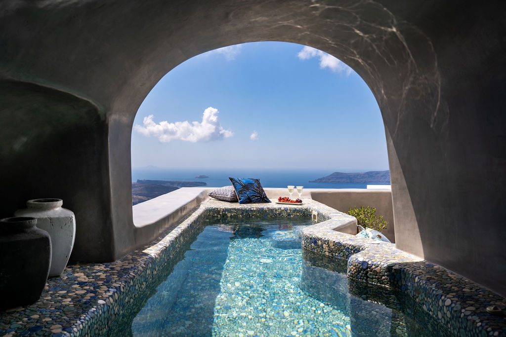 Luxury Villa in Santorini