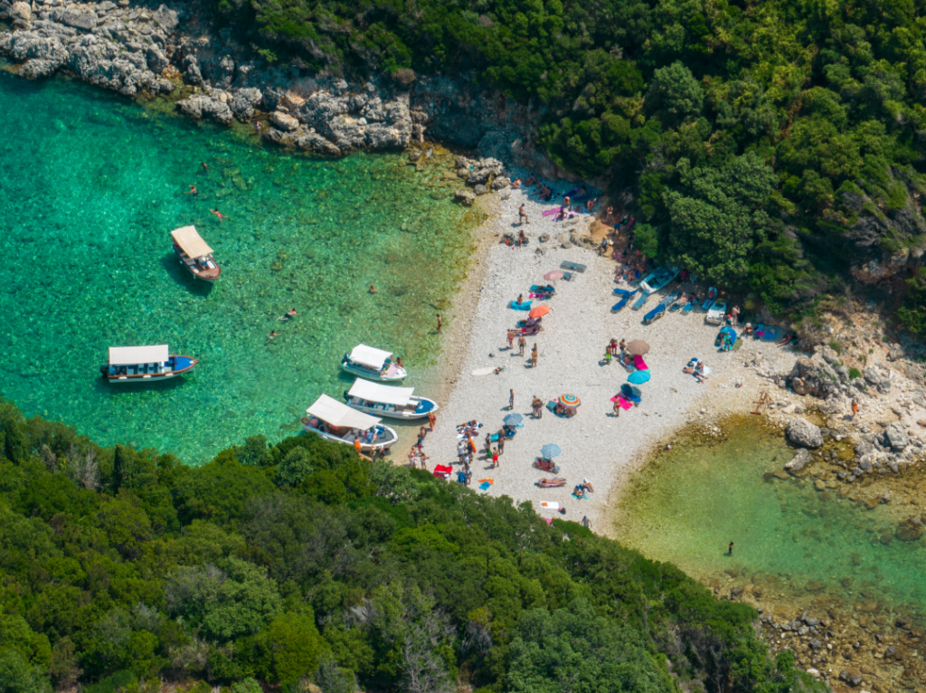 Glyko Beach